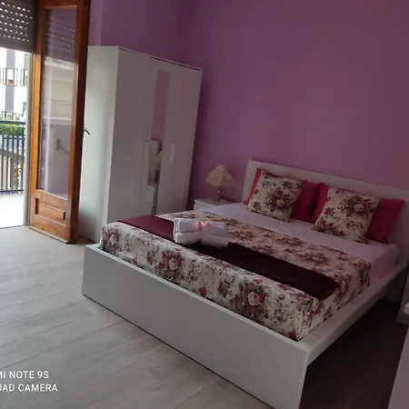 Trani Holiday Rooms * Trani
